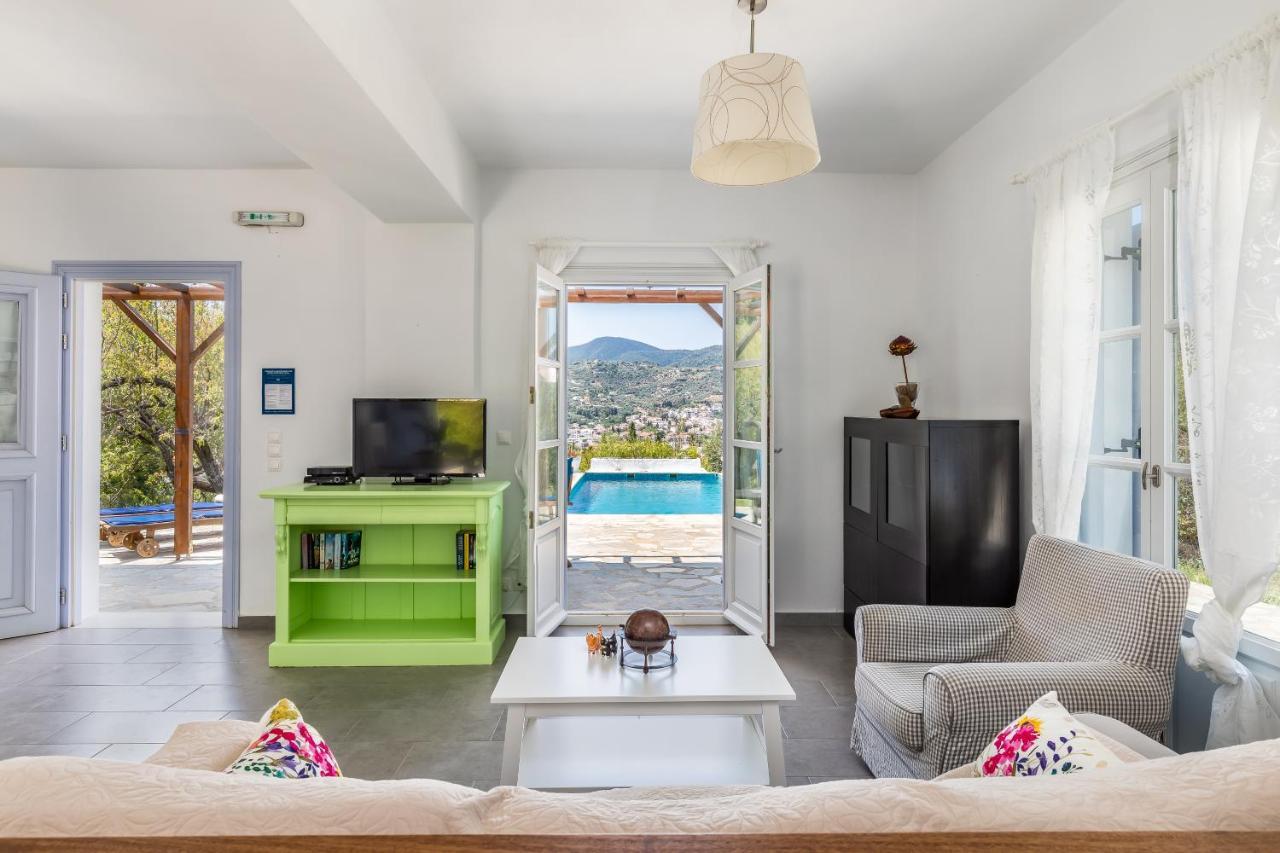 Villa Rodia With Swimming Pool On Skopelos Island Exterior foto
